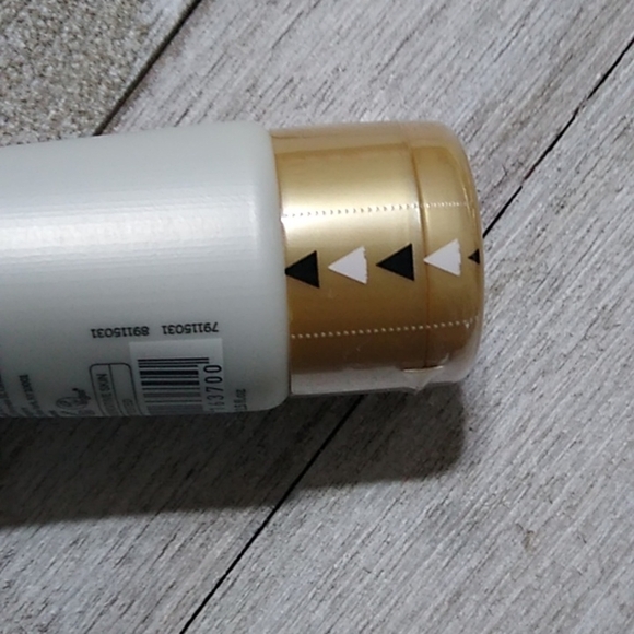 NEW AHAVA Clearing Facial Treatment Mask - Picture 8 of 8